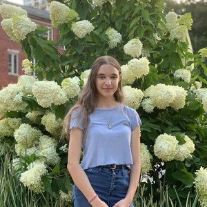 Meet your Posher, Alyssa